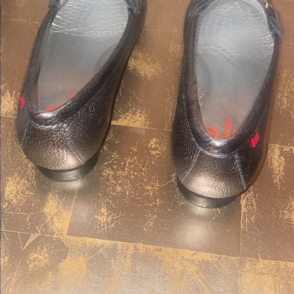 Marc Joseph Silver Textured Loafers - Picture 7 of 16